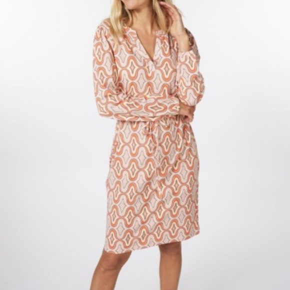 ESQUALO Dresses & Skirts - Geometric  Retro  Mod Swirl Dress in Orange and Cream, Size S